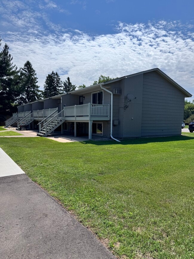 Building Photo - 3709 229th Ln NW Unit #1