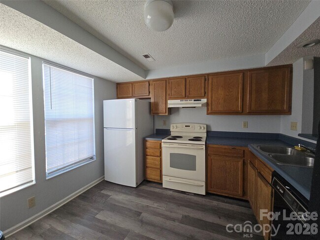 Photo - 5115 Fair Wind Ln