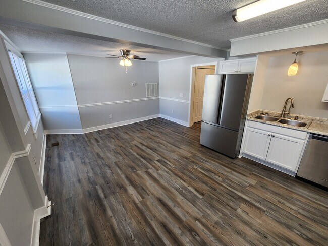 Photo - 260 N Cleveland Park Dr Unit B