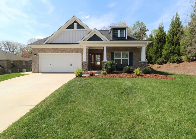 Building Photo - 772 Gibb St