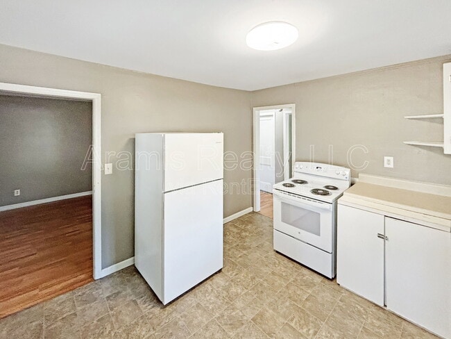 Photo - 394 Allgood Rd NE