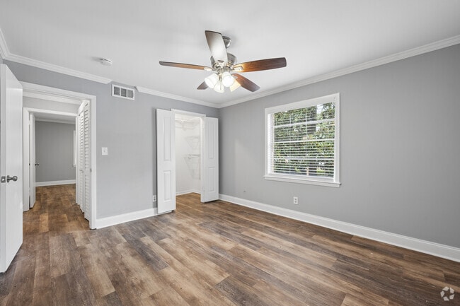 2BR, 2BA - 1,000SF - Primary Bedroom