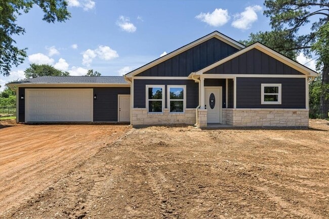 Photo - 109 Clear Spring St
