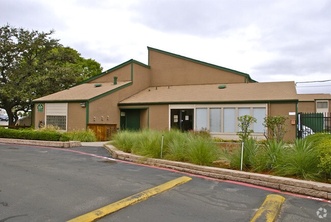 Photo - Manhattan Park Townhomes