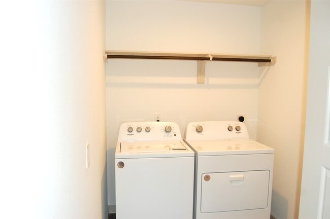 Building Photo - 7702 Sleek Flock Ln