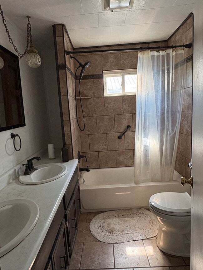 Photo - 630 Lubeck Ave