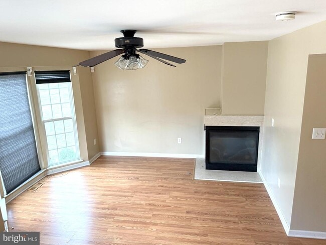 Building Photo - 16 Colts Neck Dr Rental