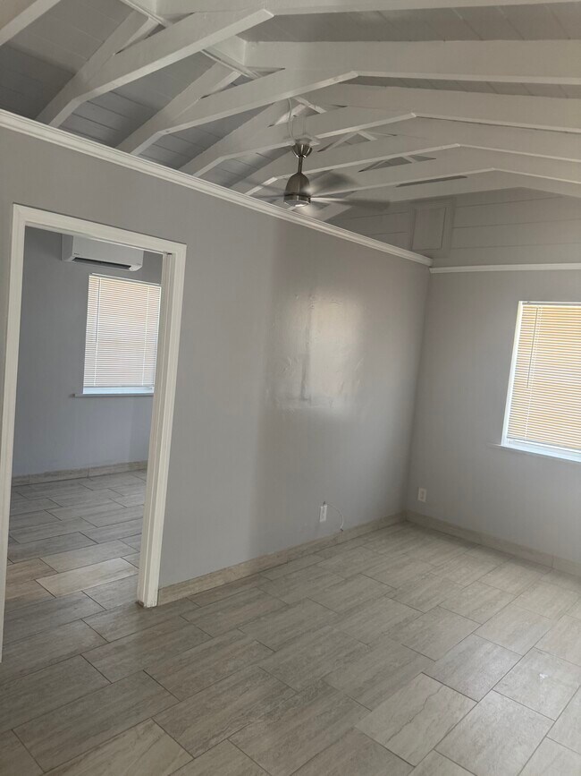 113 N M St Unit 1