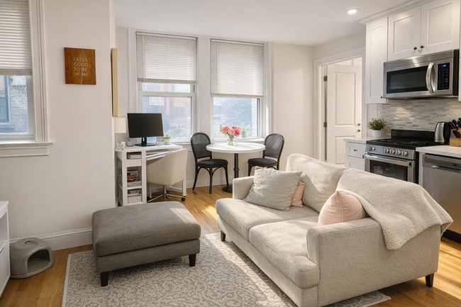 Building Photo - 92 W Cedar St Unit 1R