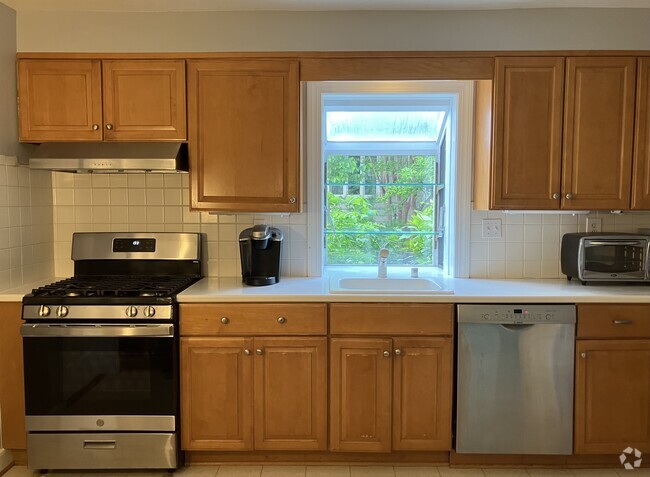 Building Photo - 3741 4th St N Rental
