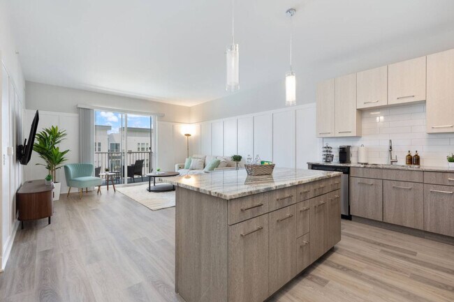 Photo - 28294 Ferry Rd Unidad ID1366985P