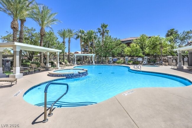 Building Photo - 950 Seven Hills Dr Unit 2825