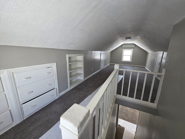Photo - 1047 Yukon Ave