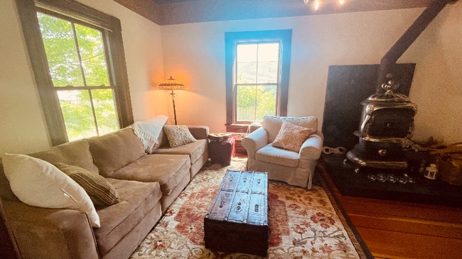 Photo - 1104 Madison St