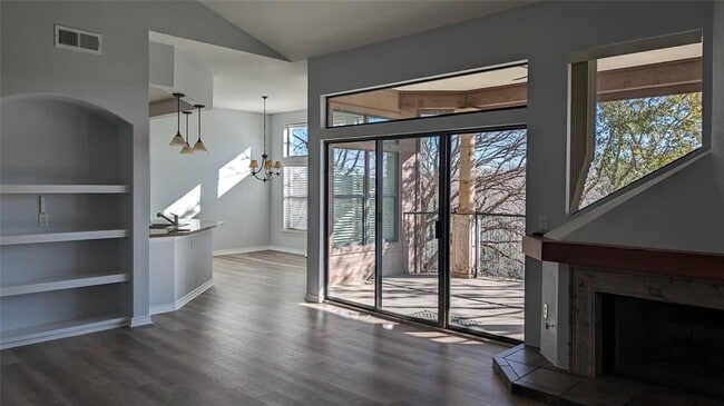 Building Photo - 300 San Gabriel Village Blvd Unit 821