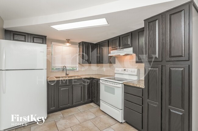 Photo - 3530 Brompton Dr