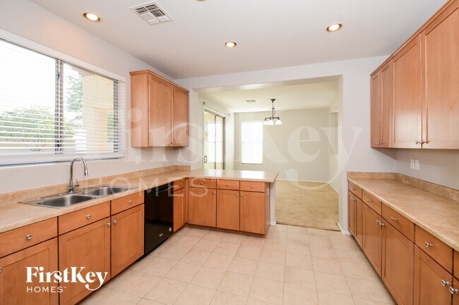 16430 W Prickly Pear Trail