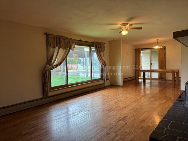 Photo - 3420 Prill Rd