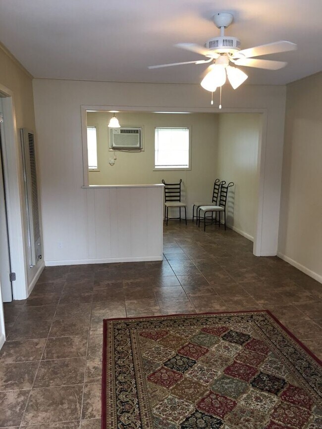 Photo - Trenton Village Unidad 2