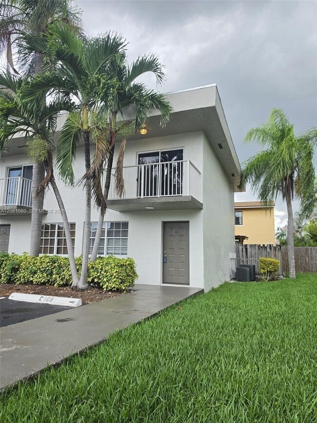 Building Photo - 7510 SW 152nd Ave Unit C108