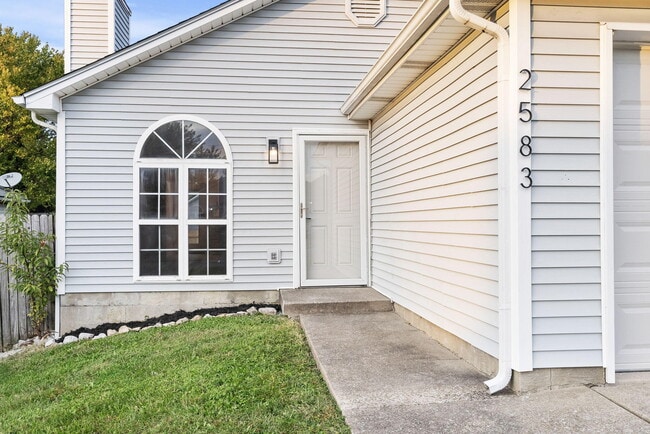 Photo - 2583 Woodhill Dr