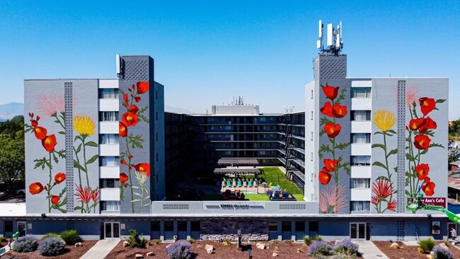 Towers on Main Apartments - Towers on Main Apartments