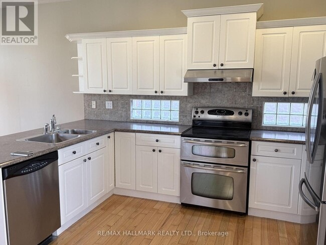 Photo - 29 Wildwood Trail