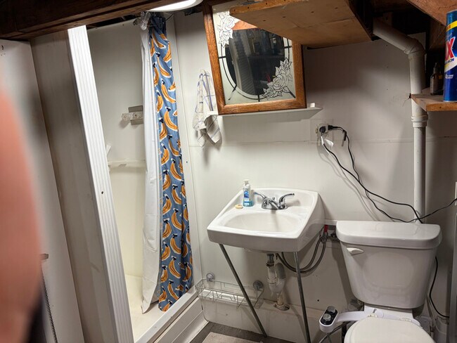 Photo - 8 Brackett Rd