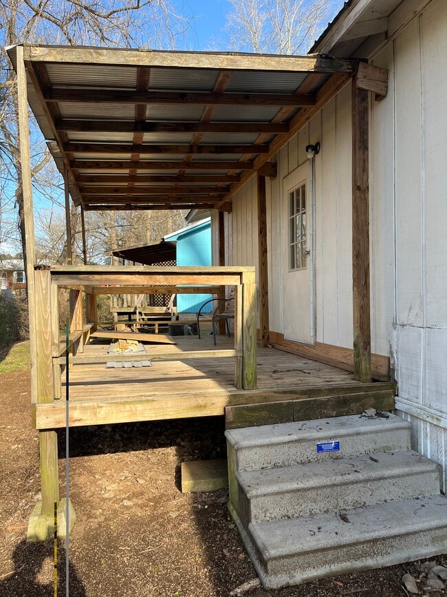 Photo - 112 Irwin Cir