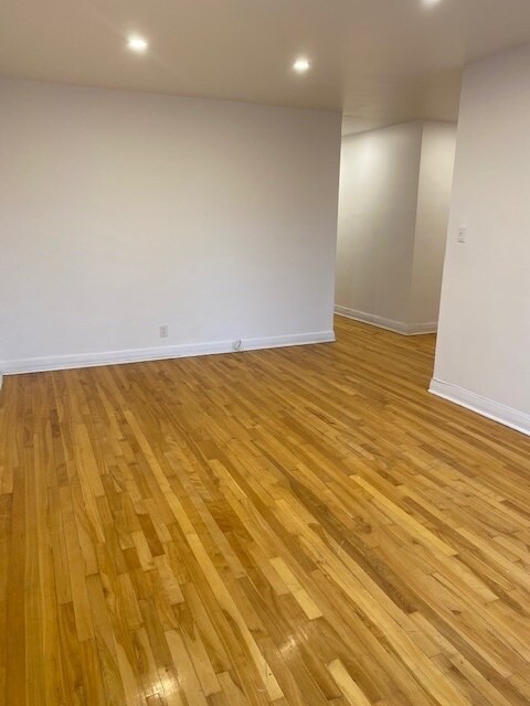 Photo - 4930 Edouard Montpetit Blvd Unit 11