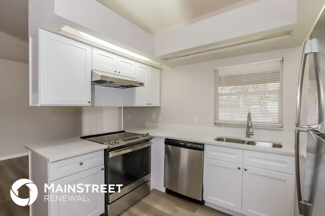 Photo - 5829 Daughtery Downs Loop