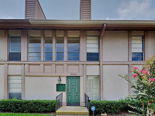 Building Photo - 10590 High Hollows Dr Unit 287 Rental