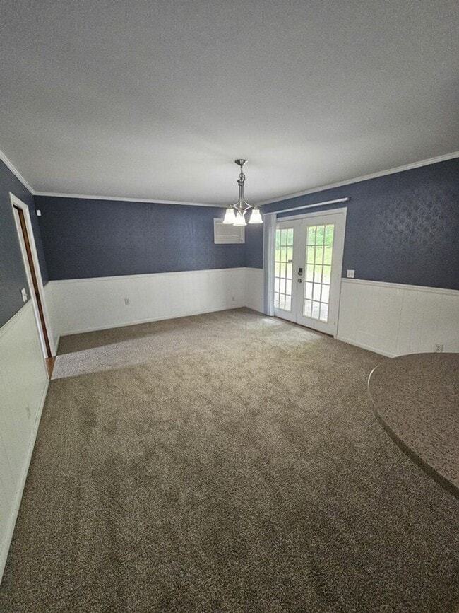 Photo - 985 Melrose Dr