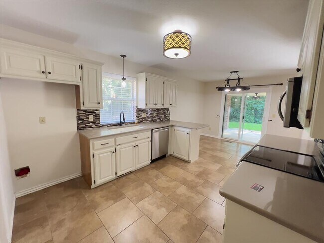 Photo - 11800 Kingsridge Terrace