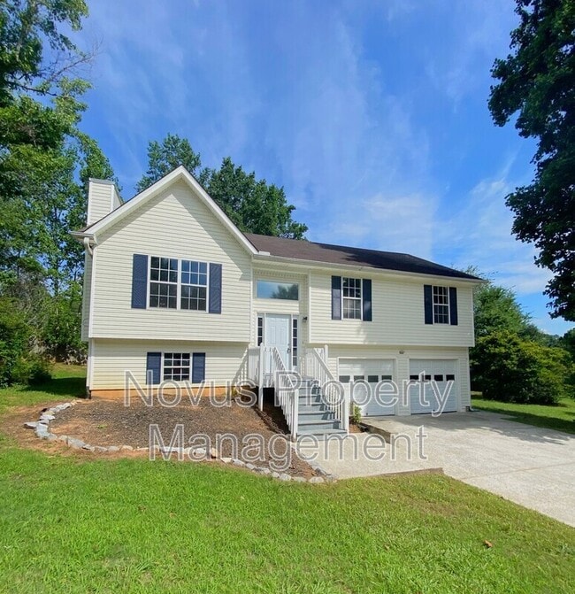 Building Photo - 51 Connie Dr