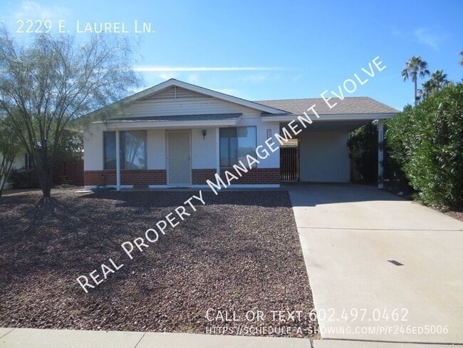 Building Photo - 2229 E Laurel Ln