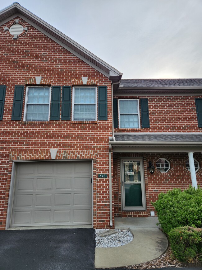 Photo - 513 Northstar Dr Townhome