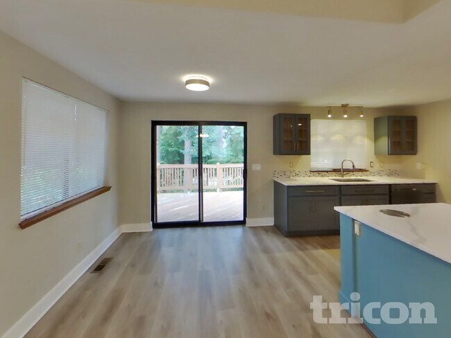 Photo - 12917 Avante Dr NW