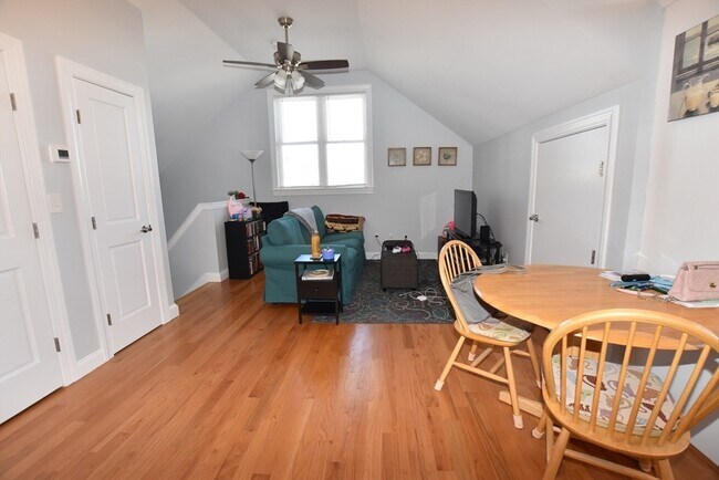 Photo - 147 Spruce St Unit 2