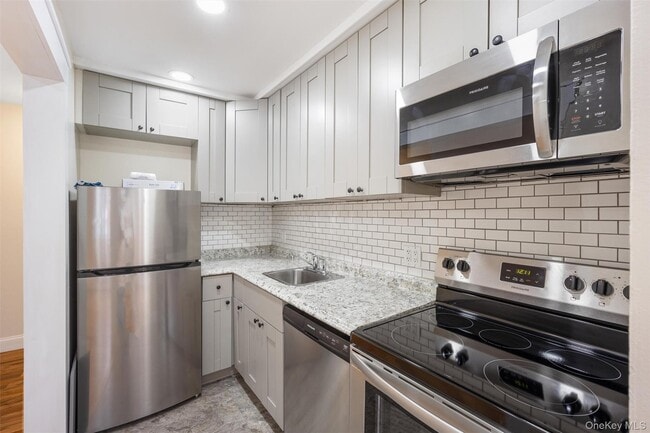 Photo - 34 Manor Dr Unit 34