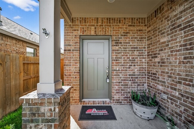 Photo - 409 Aurora Creek Ln