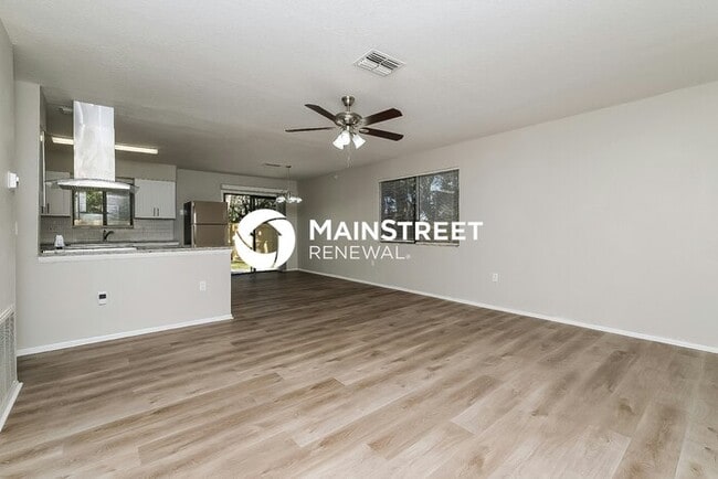 Photo - 3 Bedroom Pet-Friendly Home in NEW PORT RICHEY, FL with Main Street Renewal