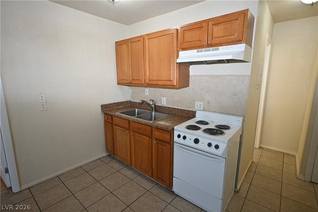 3021 E Carey Ave Unit 6