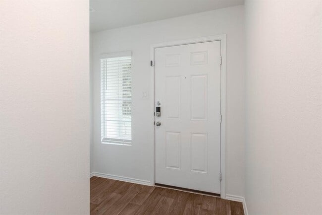 Photo - 178 Euclid Ln