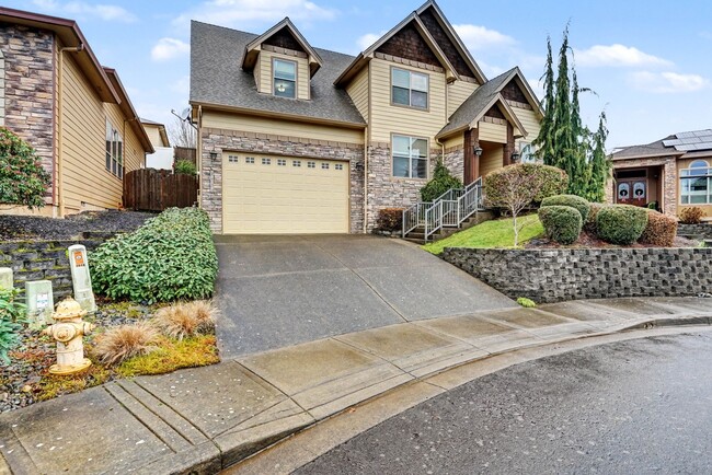 Photo - 4 bed, 2.5 bath Two-Story Home in West Salem