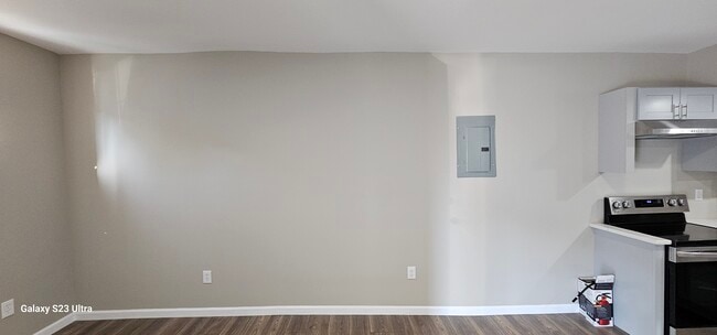 Building Photo - 718 Drexel Ave Unit A