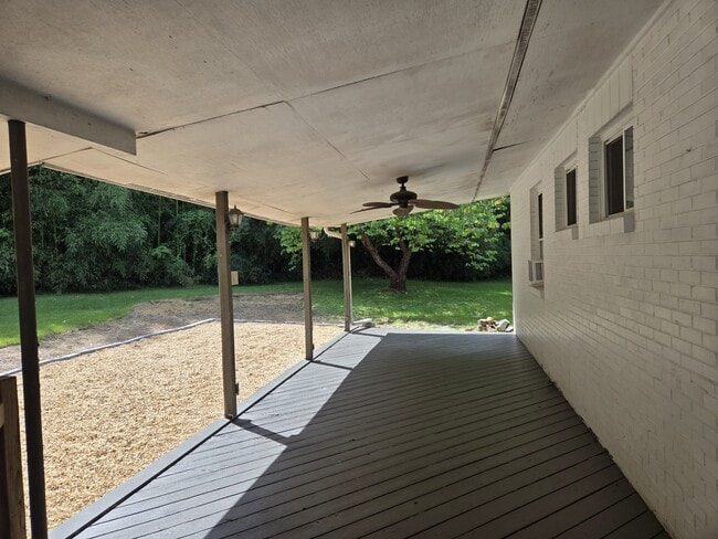 4048 Dolly Ridge Rd