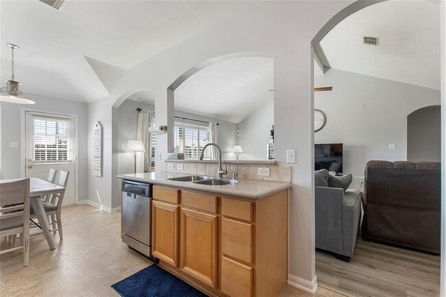 Photo - 893 Bent Sail Ln