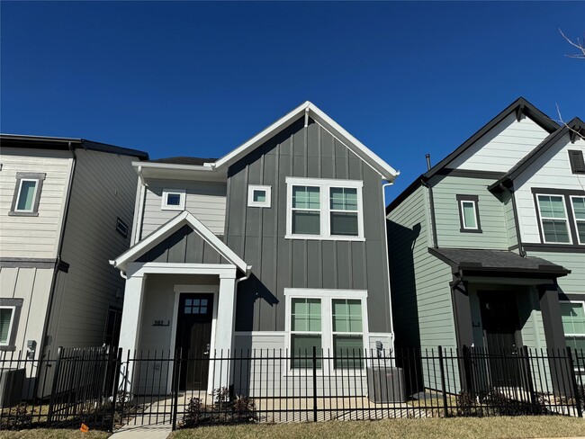Building Photo - 1840 Woodland Field Crossing Rental