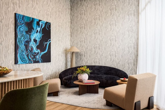 Photo - 40 Western Ave Unidad GO FL2-ID1380121P